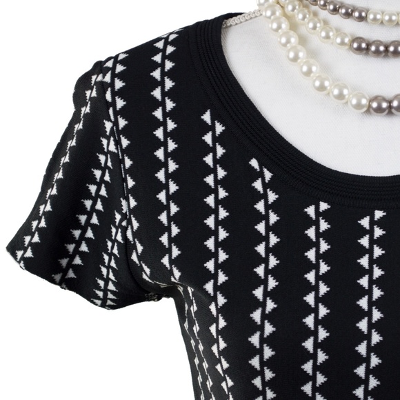 Brixon Ivy Black/White Pattern Sweater Dress Small - Picture 2 of 9